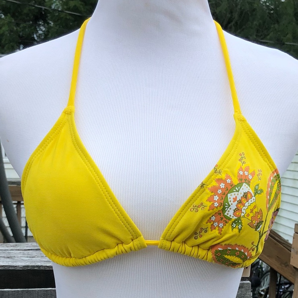 - Dippers Yellow Triangle Bikini Top SZ M! NEW!